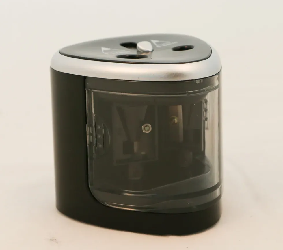 Blyantspidser elektrisk dobbelt sort