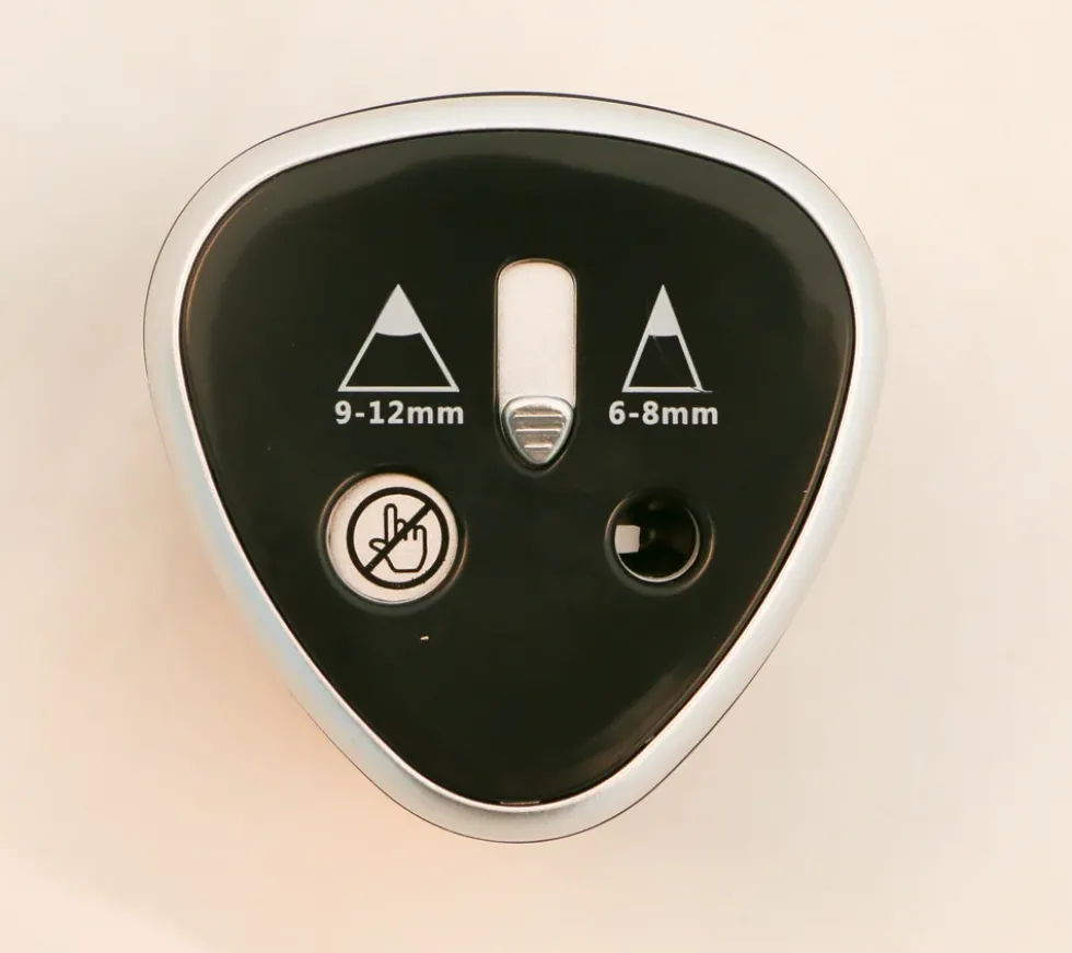 Blyantspidser elektrisk dobbelt sort