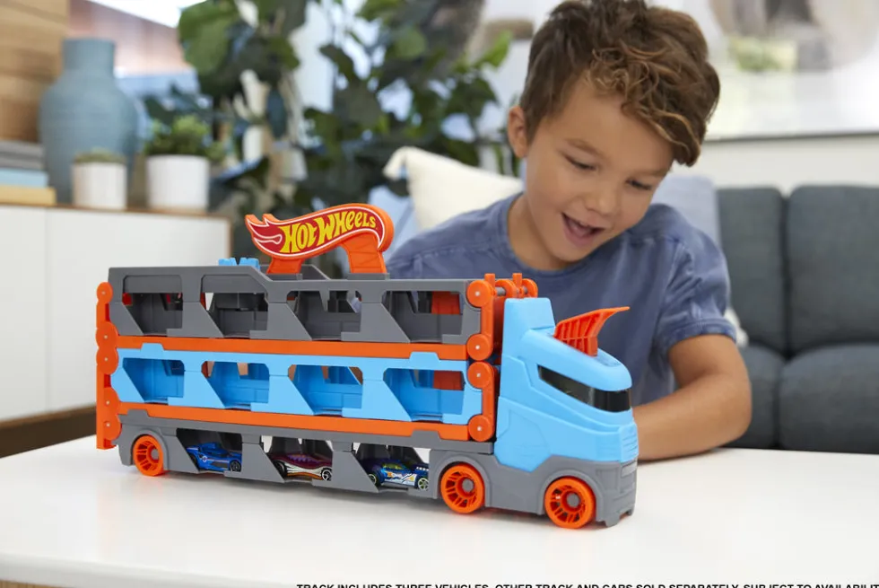 Hot Wheels Speedway Hauler