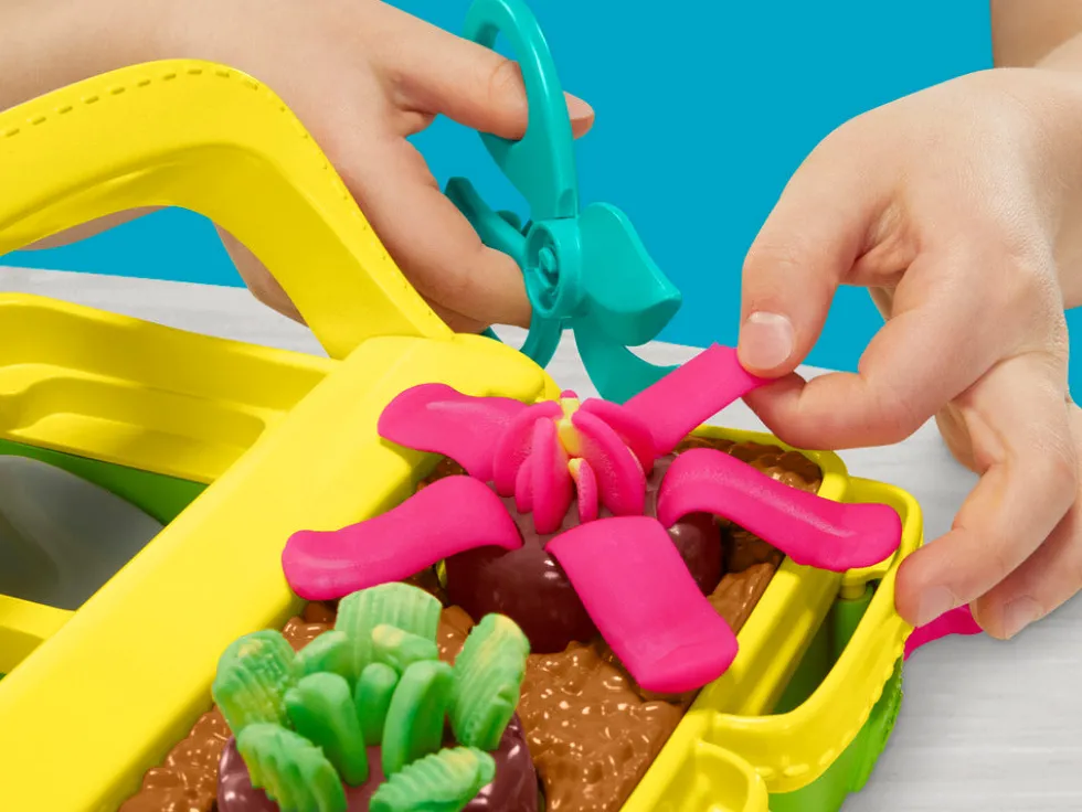 Play-Doh blooming flowers