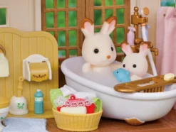 Sylvanian Families Byhus med Lys - med hemmeligt loftsrum
