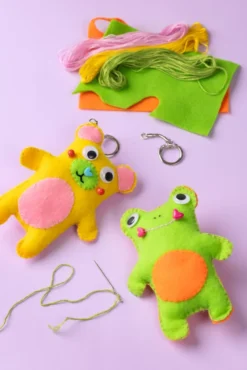Syning Mini DIY Kit Frø og bamse ass. Farver